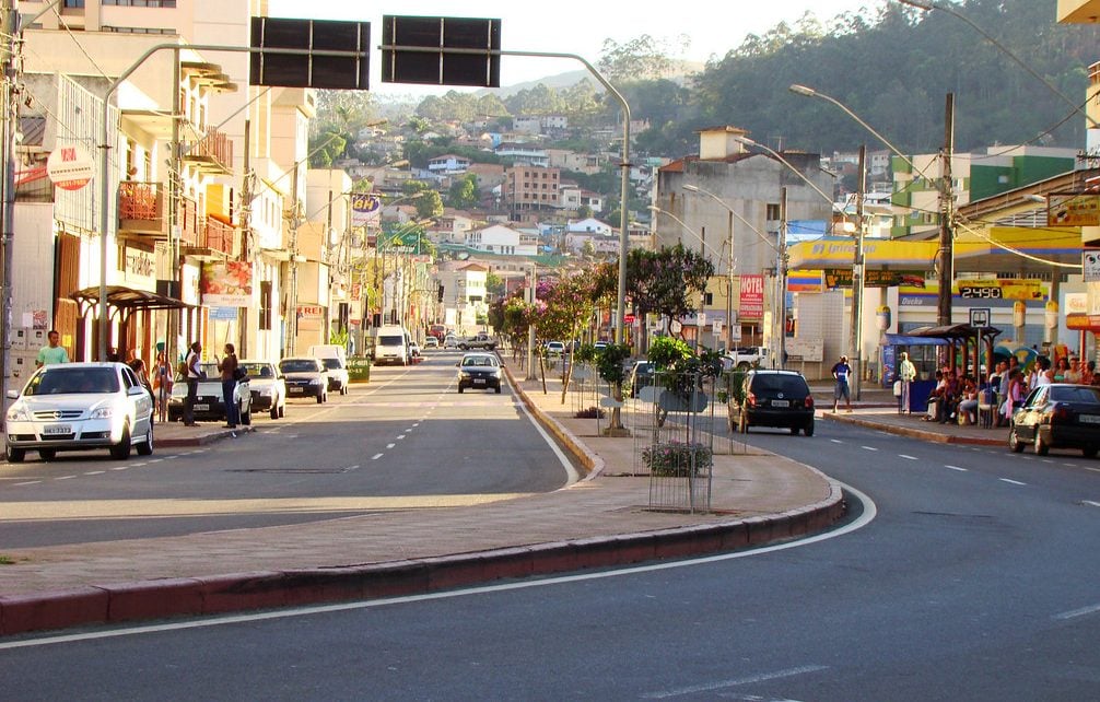 Lojas de Itabira ficam abertas até a noite nesta véspera de Natal