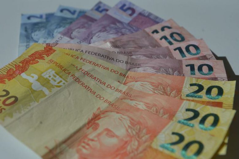 Prazo para empresas saldarem dívida no Simples Nacional termina nesta terça