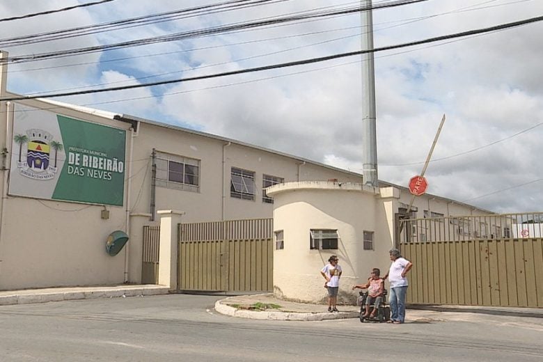 Prefeitura de Ribeirão das Neves abre concurso público na área de educação