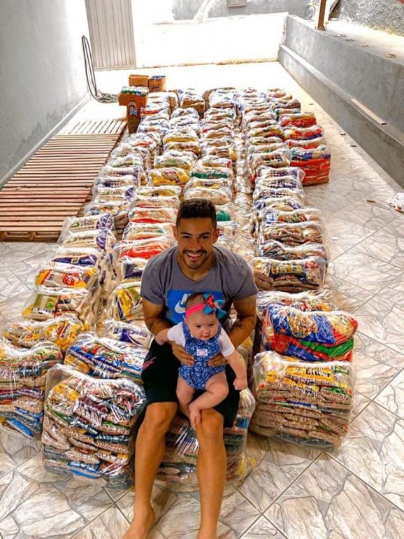 Jogo beneficente arrecada mais de três toneladas de alimentos em Monlevade