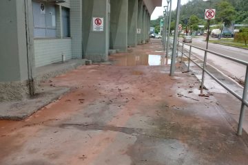 Lama na Policlínica, dique estourado: Prefeitura lista estragos da chuva em Monlevade