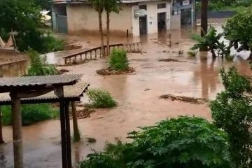 Açudes se rompem e provocam inundação no Vale do Jequitinhonha