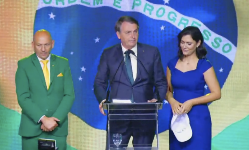 garoto-propaganda-bolsonaro-visitara-21-capitais-para-divulgar-alianca-pelo-brasil (1)