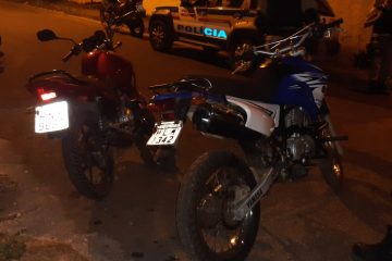 Moto roubada e outra usada no crime são encontradas em casa no bairro São Marcos