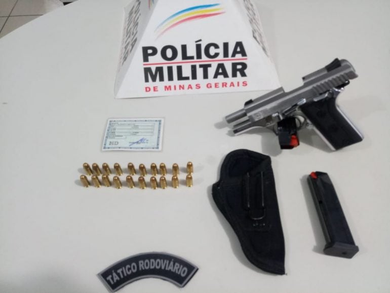 Tático Rodoviário apreende pistola calibre 380 durante operação em Itabira