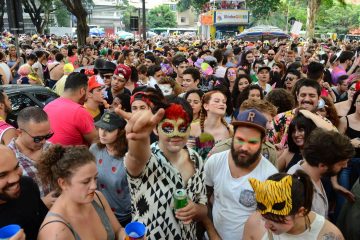 Polícia usa sistema de reconhecimento facial no carnaval