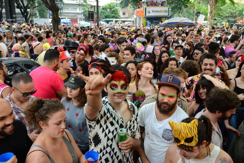 Polícia usa sistema de reconhecimento facial no carnaval