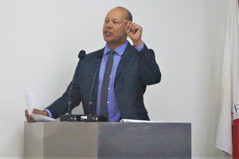 Vereadores monlevadenses reclamam de comentário em rede social e cobram atitude da presidência