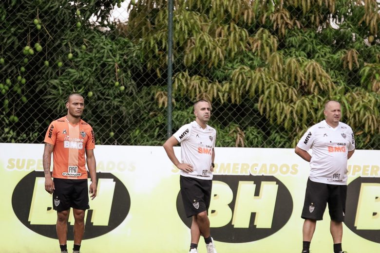 Com interino no comando, Atlético enfrenta o BOA Esporte pelo Mineiro