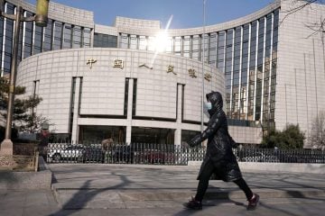 Coronavírus: total de mortos na China continental sobe para 908