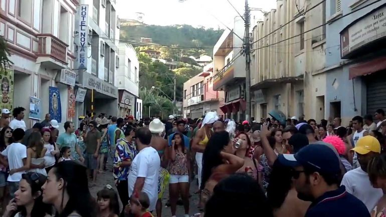 Nova Era mantém carnaval tradicional com blocos e diversas bandas