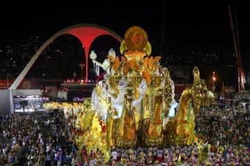 Viradouro é campeã do canaval no Rio de Janeiro