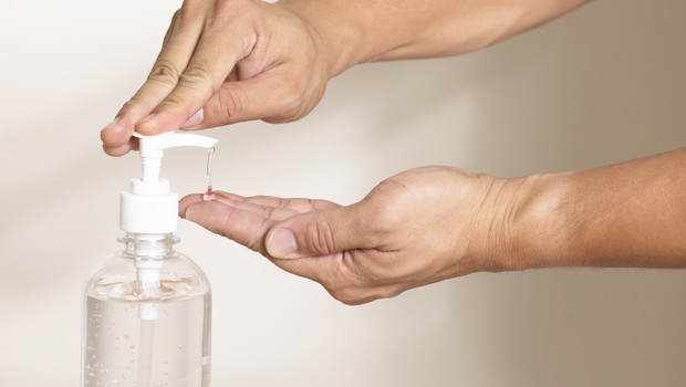 OMS indica produto alternativo diante da escassez do álcool gel