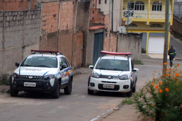Foragido da justiça é preso com maconha no Jardim das Oliveiras