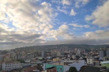 Com esse calorão vai cair um chuvão? Para saber só conferindo a previsão do tempo!