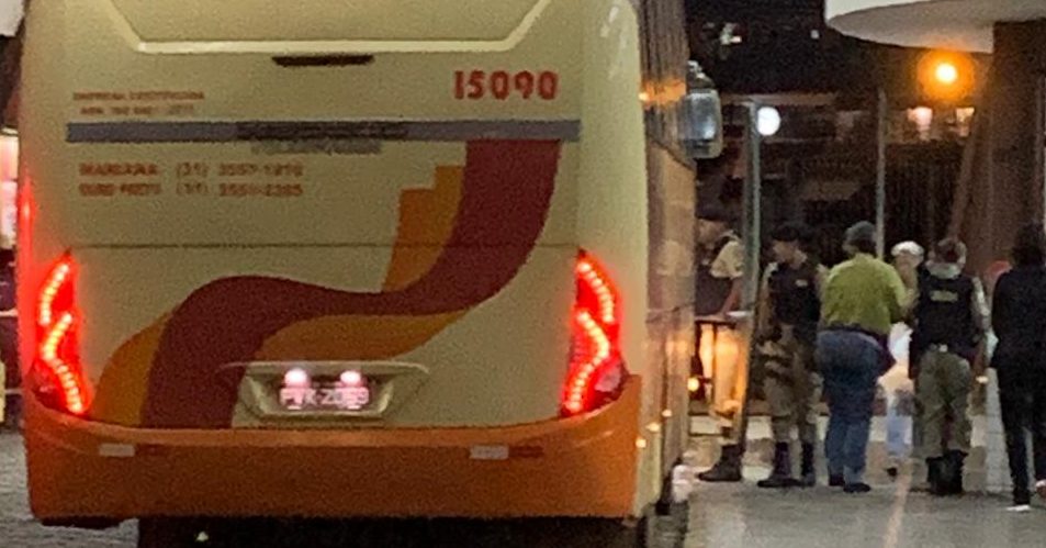 Cobrador de ônibus é preso por importunação sexual em Itabira