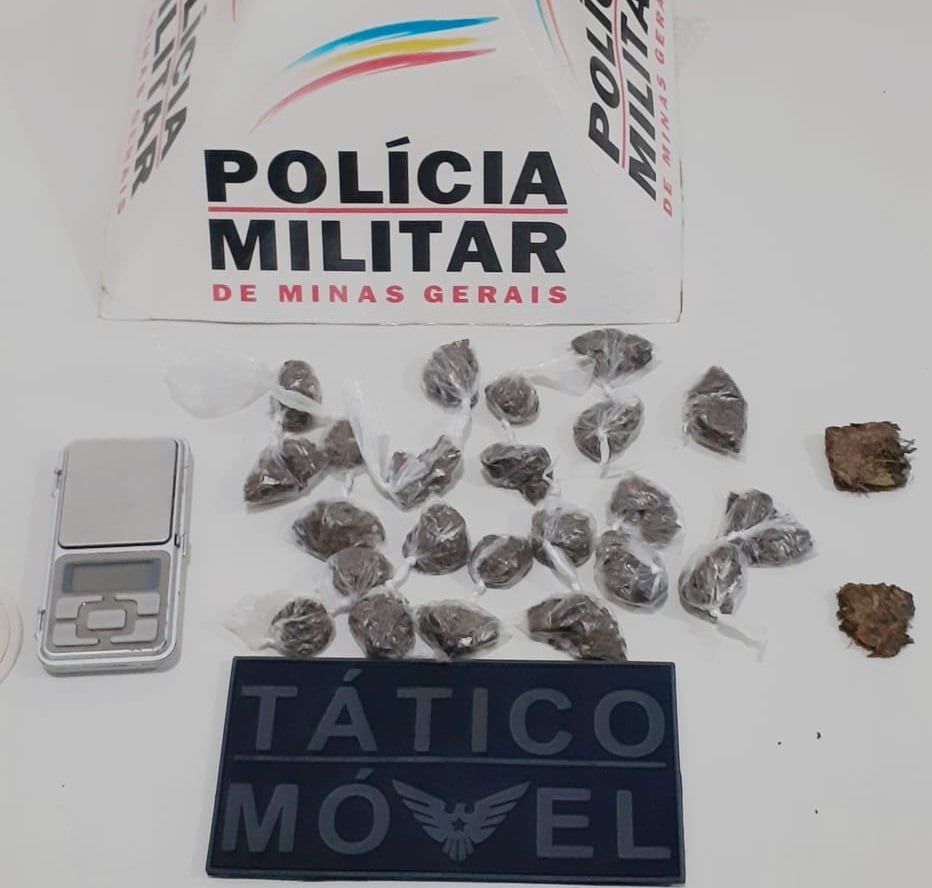 Suspeito de tráfico é preso com 25 buchas de maconha na cueca em Itabira