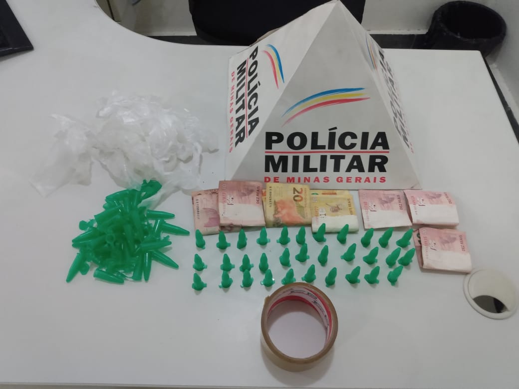 Polícia apreende cocaína e detém casal suspeito de tráfico no Centro