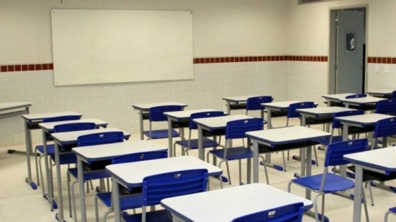 Aulas presenciais em escolas particulares são suspensas por tempo indeterminado em MG