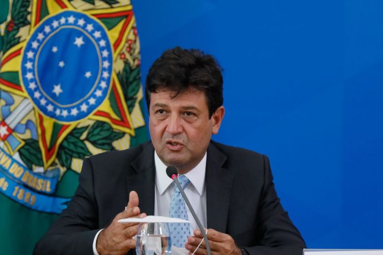 Covid-19: governo declara transmissão comunitária em todo o país