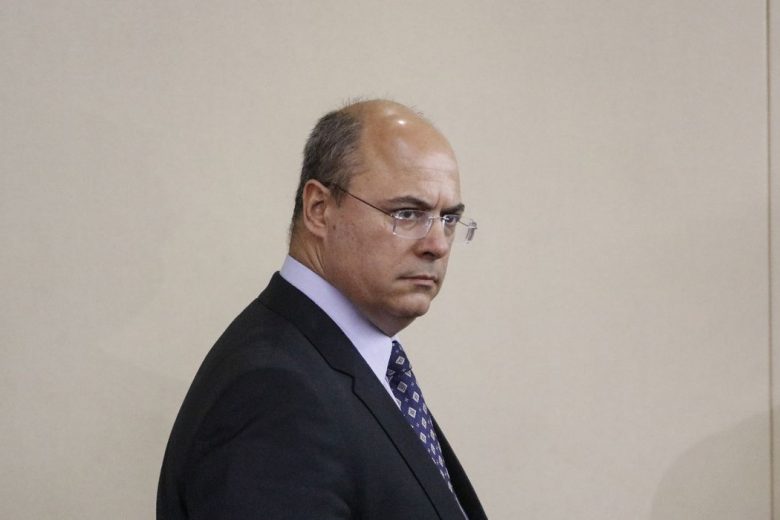 Witzel poderá interditar praias do Rio para evitar aglomerações