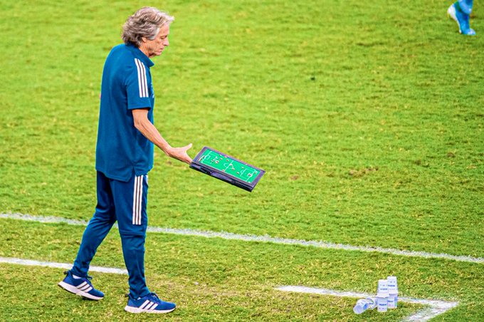Jorge Jesus, do Flamengo, testa positivo em exame para coronavírus