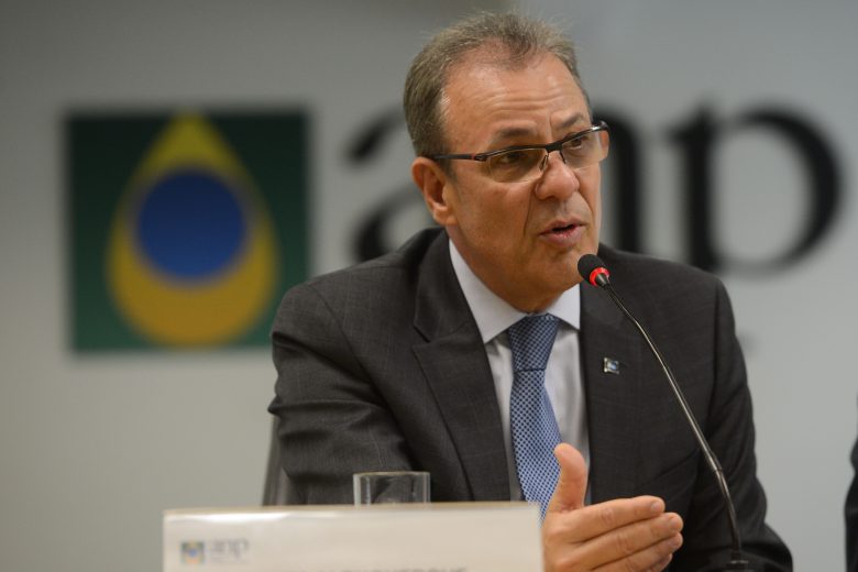 Ministro de Minas e Energia é mais um do primeiro escalão de Bolsonaro com coronavírus