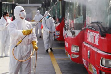 Mundo: Espanha tem novo recorde diário de mortes; Hubei, na China, retoma voos