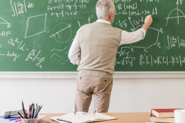 Professores da educação básica terão reajuste no piso salarial de 33,24%
