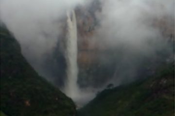 Cachoeira do Tabuleiro, maior de MG, tem acesso fechado devido às chuvas