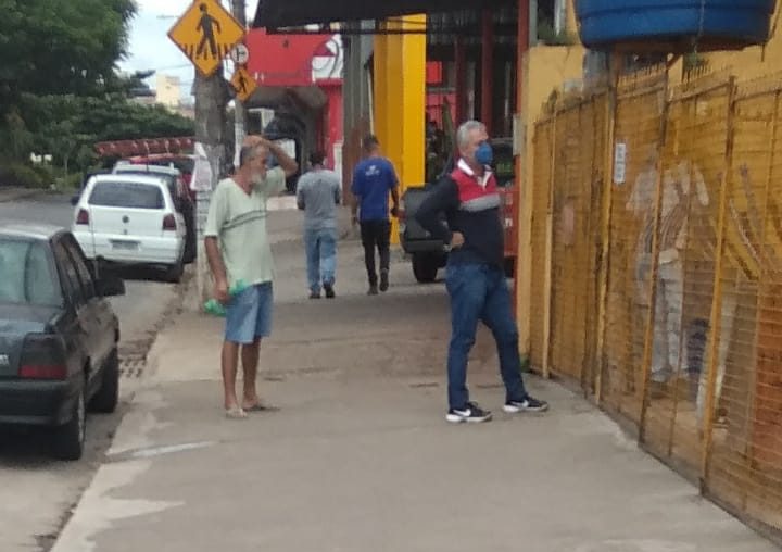 Máscara passa a ser utensílio obrigatório a belo-horizontinos