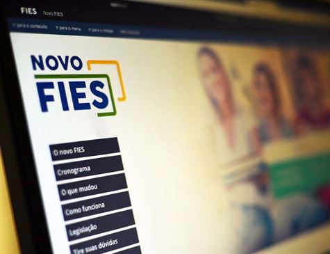 MEC prorroga por 30 dias validação de inscrição no Fies