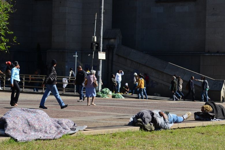 Minas cria plano de ação para população em situação de rua durante pandemia