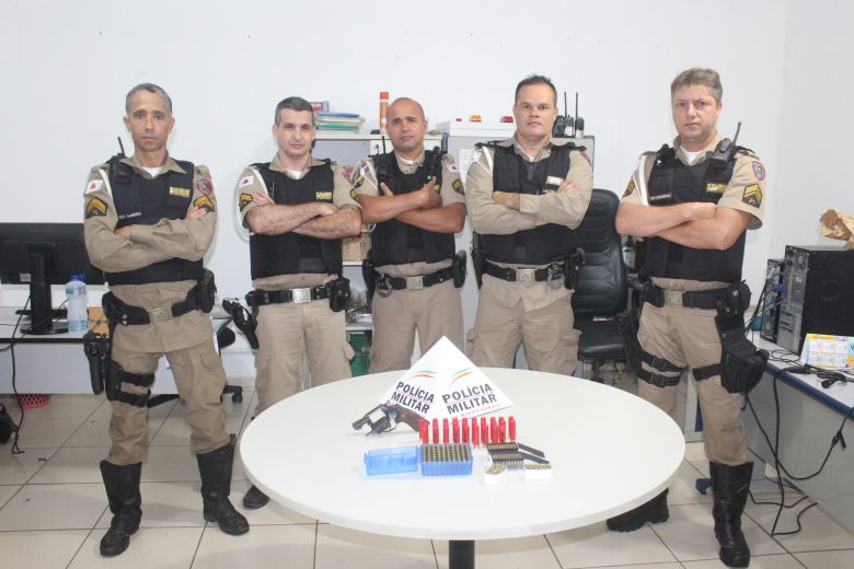 Polícia Rodoviária encontra arma e munições durante operação na MG-129
