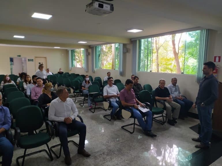 Monlevade, Itabira e outros municípios decidem manter o comércio fechado