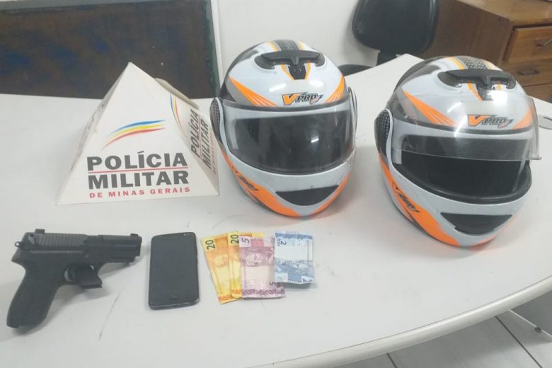 Tático Móvel detém suspeitos e recupera motocicleta roubada em Itabira