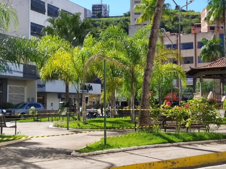 Prefeitura de Monlevade fecha acesso às praças centrais devido pandemia