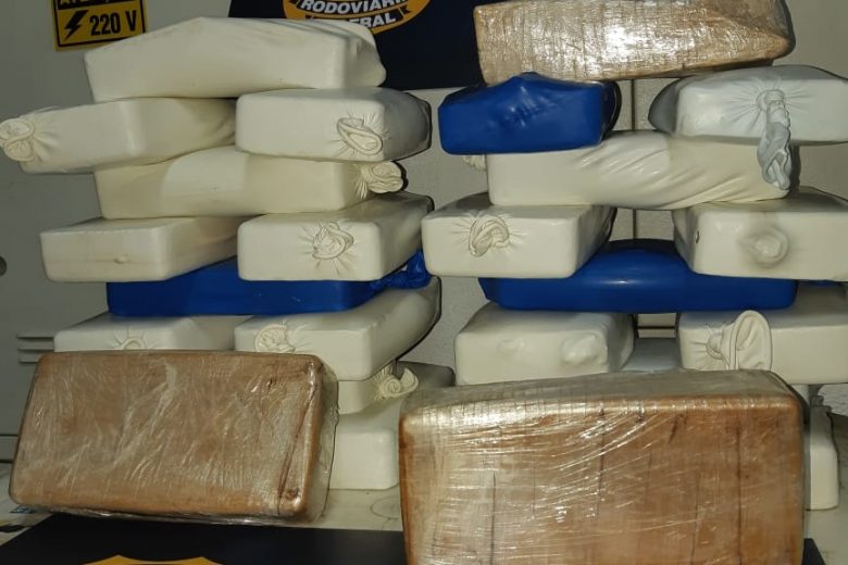 PRF apreende 26 tabletes de cocaína que seriam distribuídos em BH e Nova Era