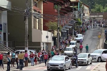 Auxílio Emergencial: Caixa Econômica de Itabira registra novamente aglomeração em fila