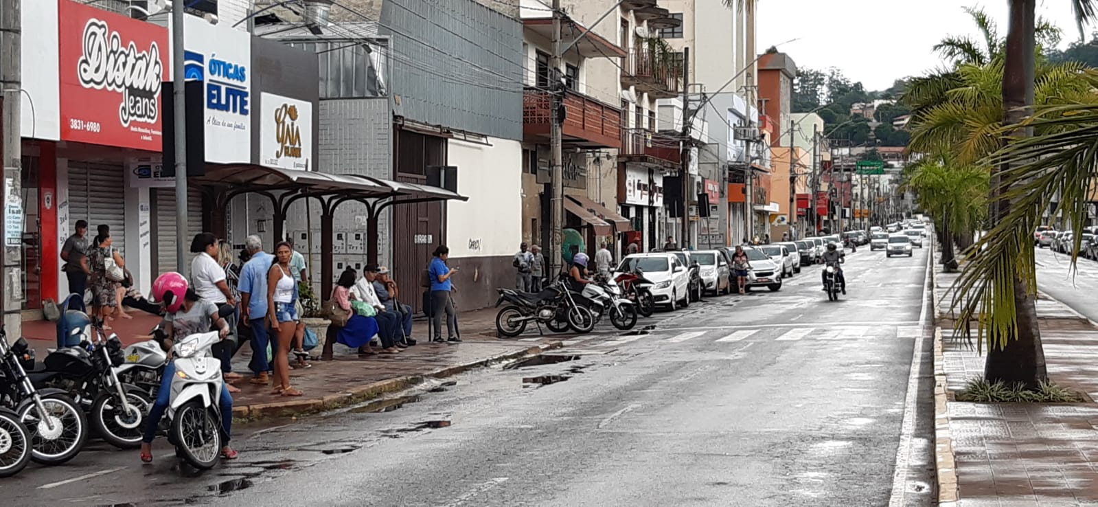 primeira-segunda-feira-do-mes-lota-ruas-de-itabira-apesar-de-recomendacao-pelo-isolamento