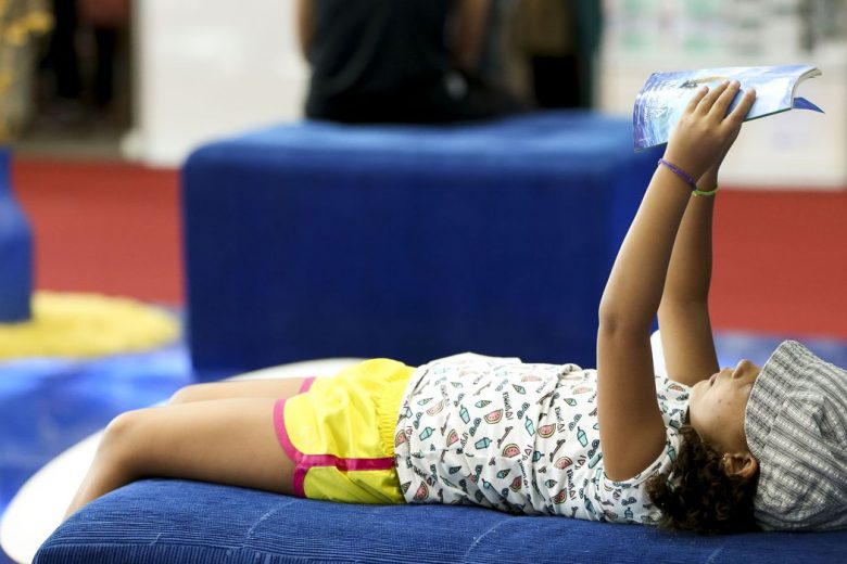 Dia Nacional do Livro Infantil: confinamento pode estimular leitura, afirmam especialistas