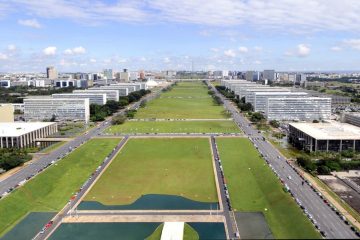 Covid-19: governo cria grupo para coordenar recuperação econômica