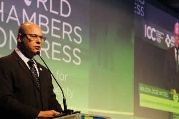 Governador do Rio, Wilson Witzel, anuncia que está com covid-19