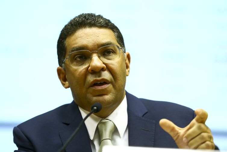 Mansueto é exonerado da Secretaria do Tesouro; Bruno Funchal é nomeado