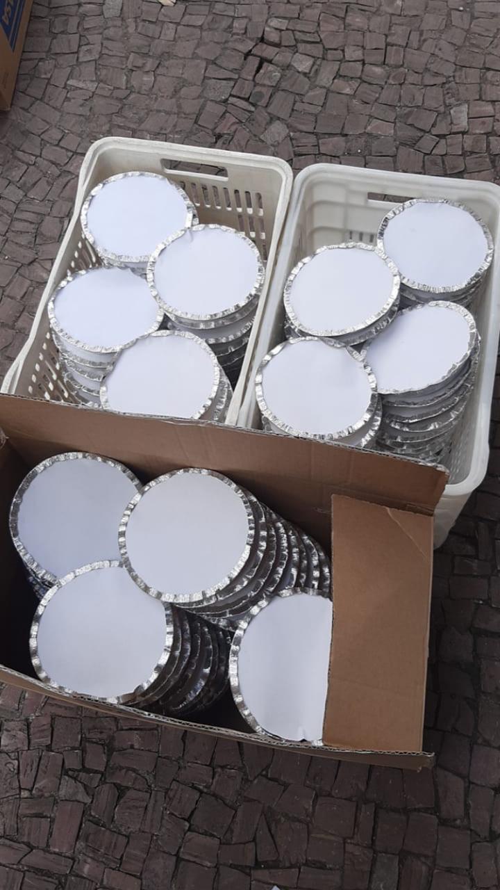 em-meio-a-pandemia-voluntarios-distribuem-mais-de-4-mil-marmitex-a-moradores-de-rua-em-bh