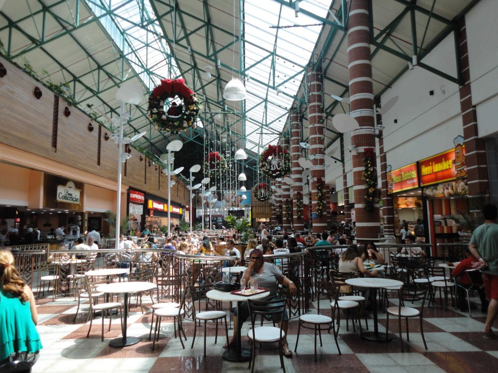 No aniversário da cidade, Ipatinga reabre shopping, comércio e bares