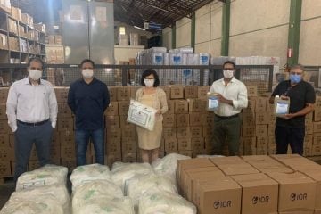 Sicoob Credivale doa 1,6 mil lençóis e 490 litros de álcool em gel à Secretaria Municipal de Saúde