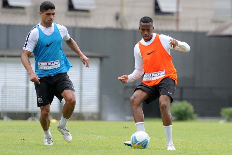 Renato diz que Robinho é bem-vindo no Santos e aprova retorno do atacante: “É a casa dele”
