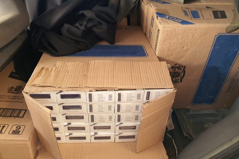 Homem de 54 anos é preso por contrabandear cigarros