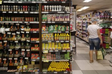 Confiança do consumidor cai pelo quarto mês consecutivo
